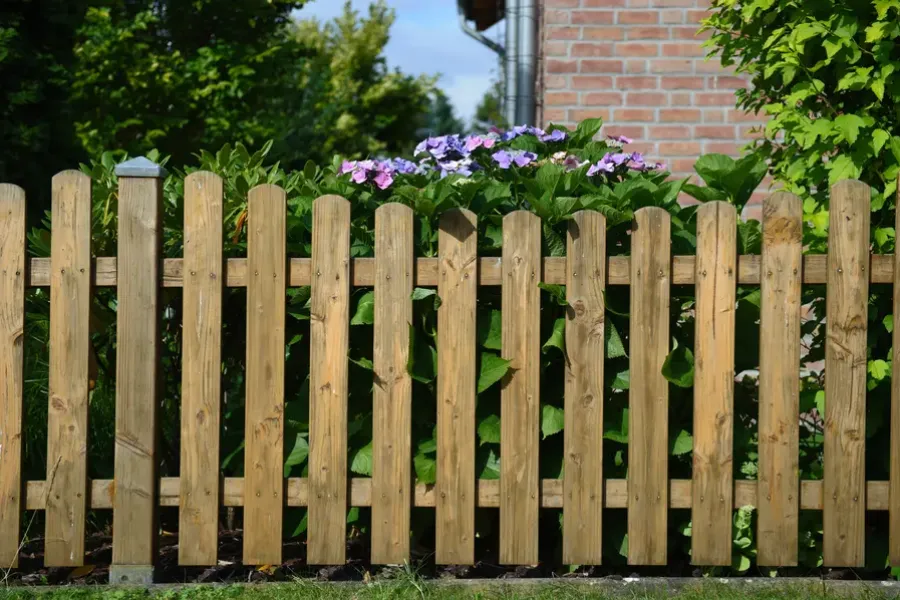 Maintenance Tips For Long Lasting Wood Fencing in Santa Monica, CA Maintenance Tips For Long Lasting Wood Fencing in Santa Monica, CA